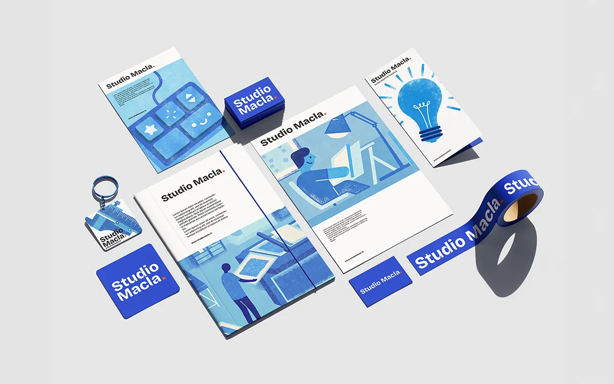 Papeterie Studio Macla en bleu : brochure, carnet, cartes de visite, porte-clés et ruban adhésif
